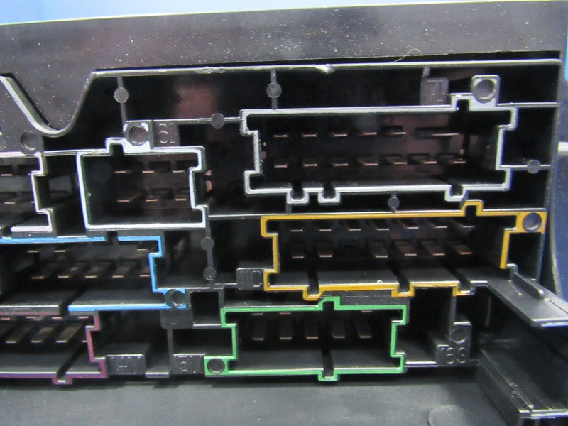 14-15 Mercedes C218 R231 W212 SAM BCM Body Control Module 212 900 61 1