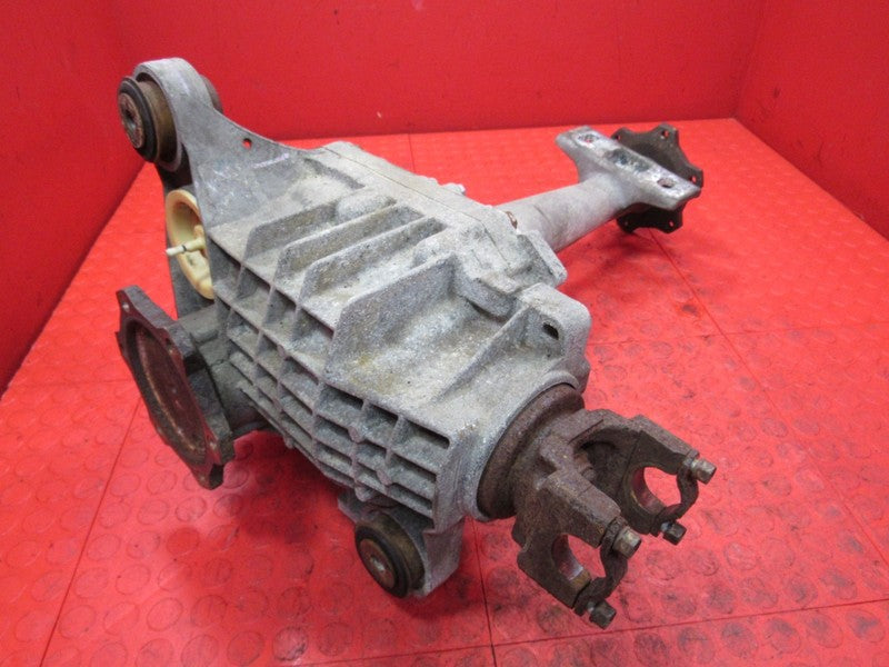 01-06 Yukon Denali Escalade Front Axle Differential Carrier GT4 3.73 A
