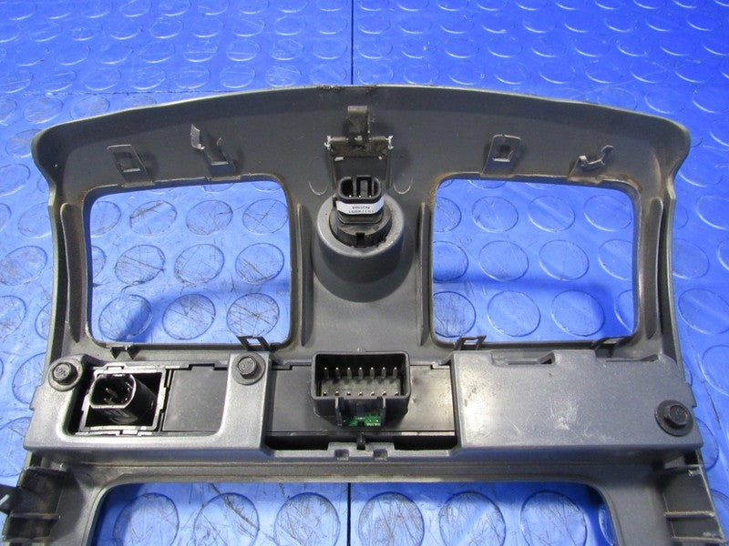 04-12 Chevrolet Colorado GMC Canyon Dash Radio Vent Bezel Trim Vents G