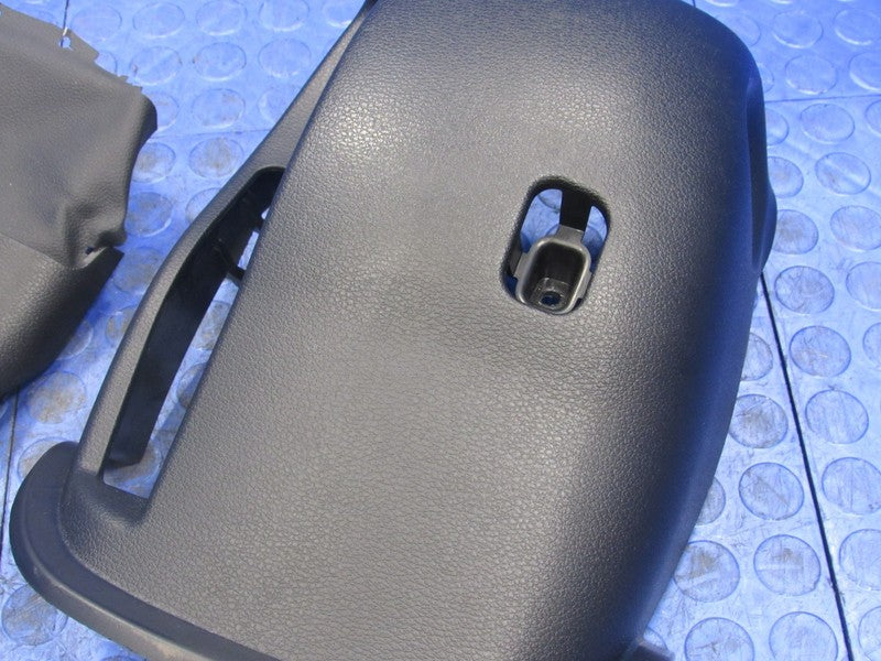 20-25 Kia Soul Steering Column Surround Covers Black Conventional Ign 
