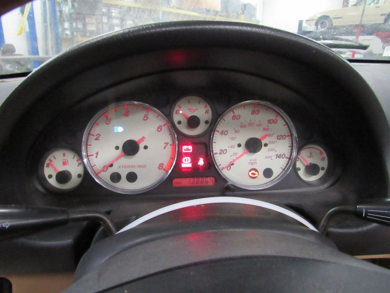 01-02 Mazda Miata MX-5 NB Instrument Cluster Speedometer Odometer 1388