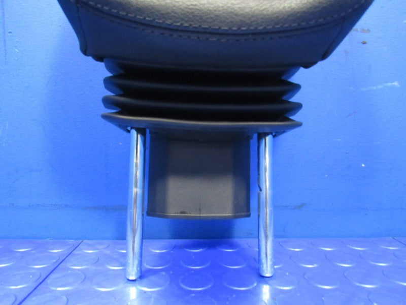 05-11 Mercedes-Benz SLK AMG Front Right Airscarf Headrest Leather Blac