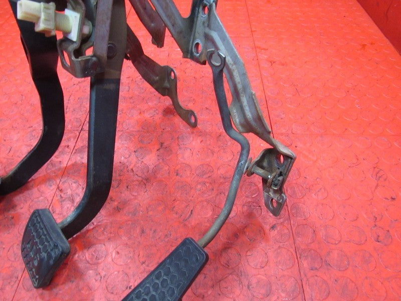 93-02 Chevrolet Camaro Manual Brake Clutch Accelerator Gas Pedal Set O