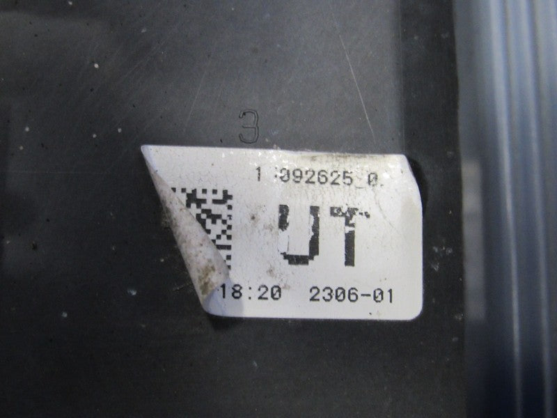 07-09 Tahoe Suburban Escalade Yukon Engine Bay Fuse Relay Box 15092625