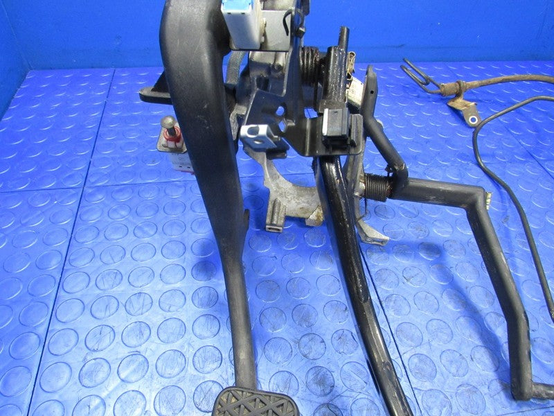 95-03 BMW E39 528i 540i 5-Speed MT Manual Brake Clutch Pedal Assembly 