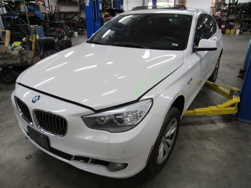 10-13 BMW 535 550 GT Right RH Passenger Side Outer Taillight Tail Ligh