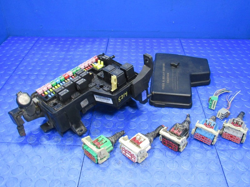 03-05 Dodge Ram Truck IPM Integrated Power Module Fuse Block Box 56051