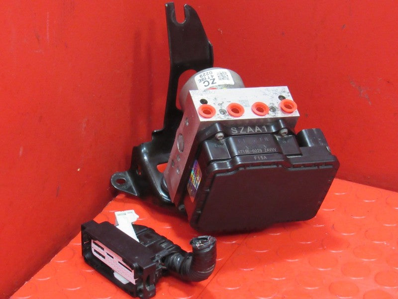 12-15 Honda Pilot AWD ABS Anti-Lock Brake Pump Module Assembly 57110-S