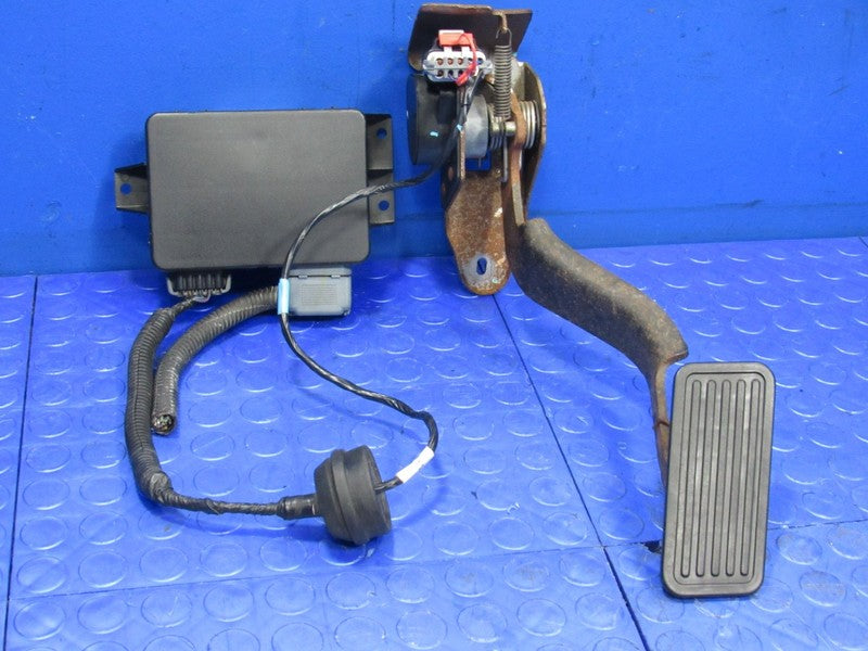 02 GM 4.8L 5.3L 6.0L Drive By Wire Throttle Pedal TAC Module DBW 0411 