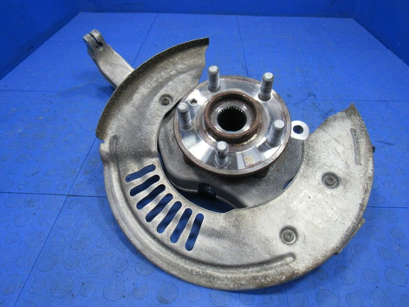 17-20 Jaguar F-Pace Left Driver LH Front Steering Knuckle Spindle Hub 