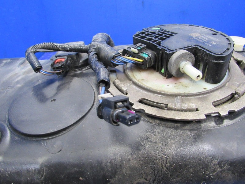 17-20 Chevrolet Express Savana 2500 3500 DEF Tank Exhaust Fluid Reserv