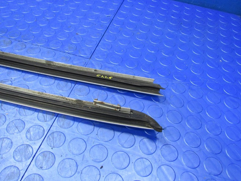 04-10 BMW X3 Titansilber Metallic Windshield Molding Trim Set A-Pillar