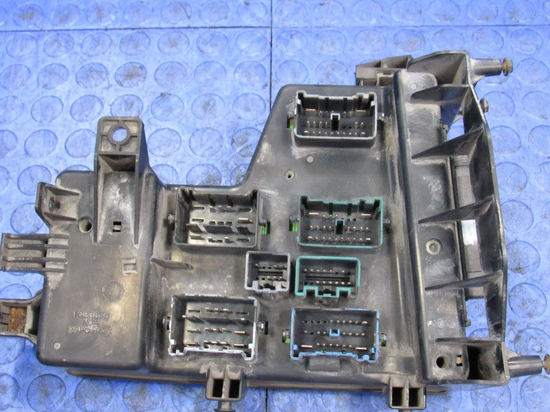 03-05 Dodge Ram IPM Integrated Power Distribution Module Fuse Box 0502