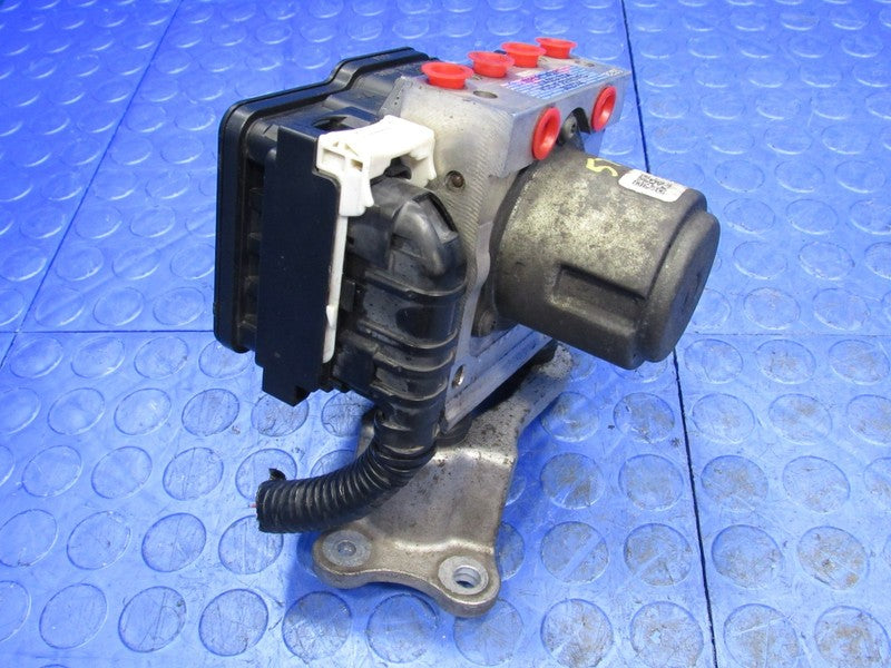 14-15 Honda Civic Sedan LX SE 1.8L ABS Anti-Lock Brake Pump 57110-TR3-