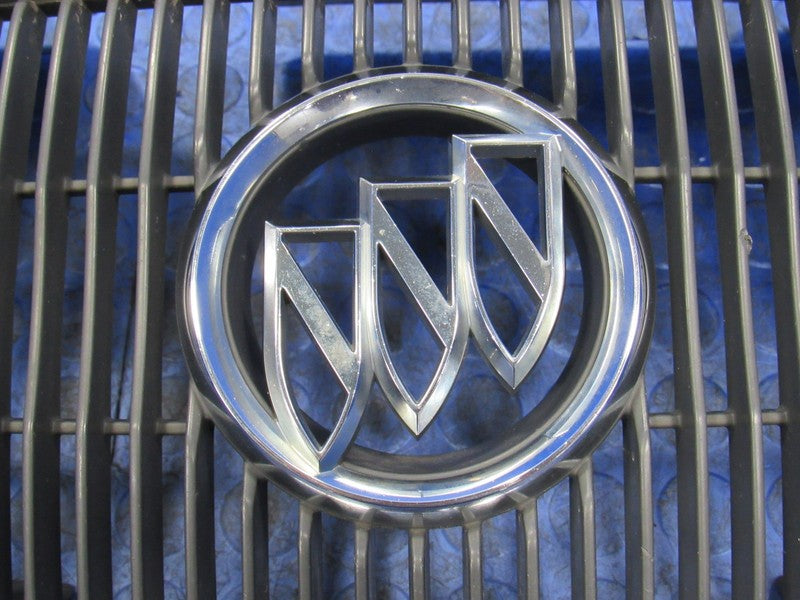 05-07 Buick LaCrosse Allure Front Upper Center Radiator Grille Grill E