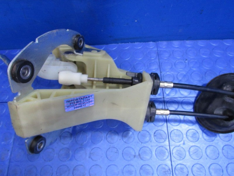 03-11 Honda Element AWD 5-Speed Manual Shifter Assembly w/ Cables Link