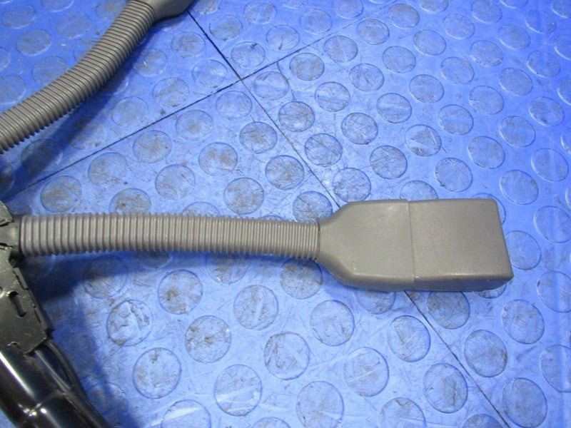 16-24 Express Savana Left Right Front Seat Belt Buckle Pretensioner Se