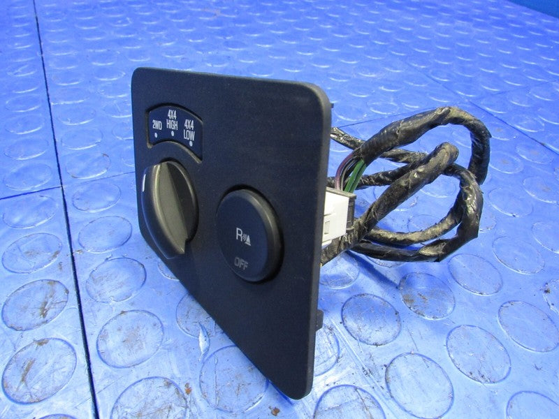 08-10 Ford F-250 F-350 Super Duty 4X4 4WD Selector Switch Bezel OEM Bl
