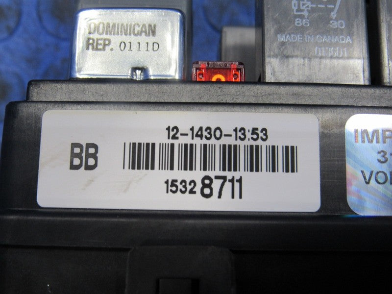 01-03 Cadillac Deville Cabin Under Seat 15328711 Interior Fuse Relay B