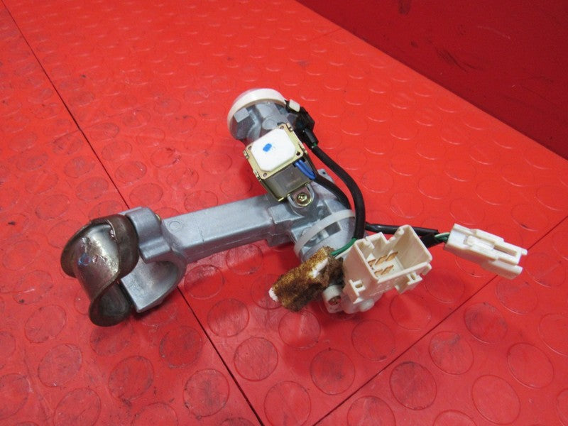 00 Toyota 4Runner Ignition Switch Power Door Lock Cylinder Tumbler w/K