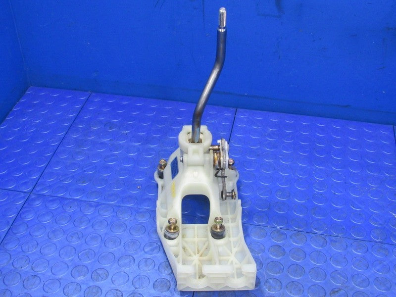 98-01 Honda CRV CR-V 5MT Manual Shifter Change Lever Assembly 54100-S1