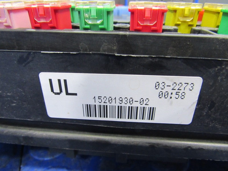 03-07 Hummer H2 Silverado Sierra Tahoe Engine Fuse Panel Relay Box 152