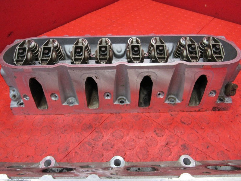 05-07 Silverado Sierra 1500 L33 243 Cathedral Port Cylinder Heads Pair