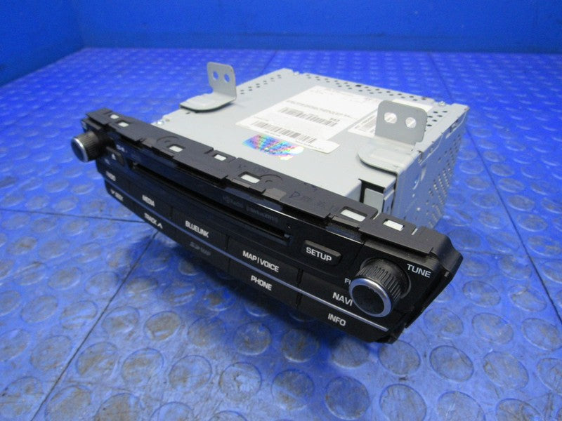 17 Hyundai Genesis Radio Stereo Receiver CD Changer Unit 96560-B1ED04X