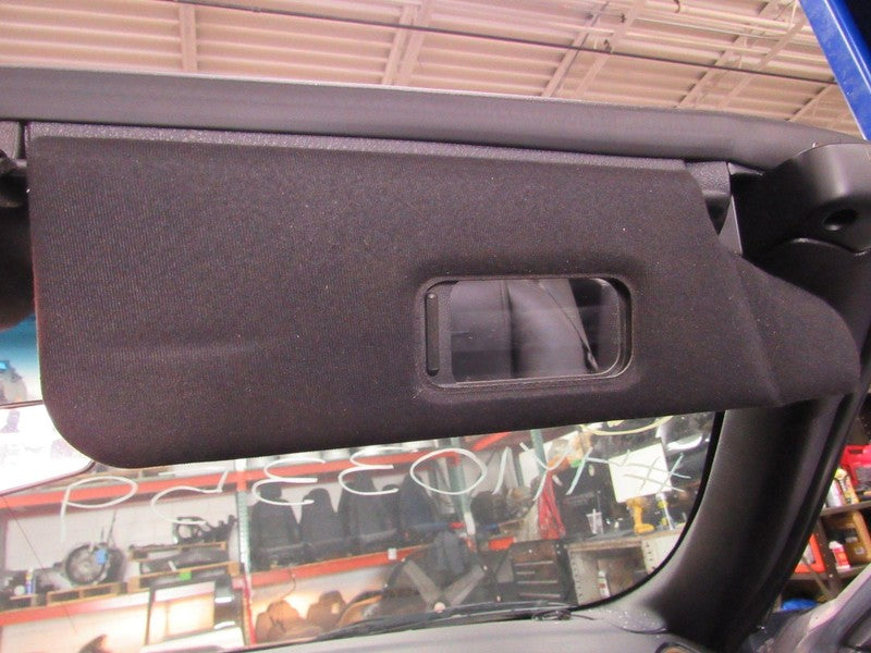 03-05 Ford Thunderbird Right RH Passenger Side Sun Visor Sunvisor Blac
