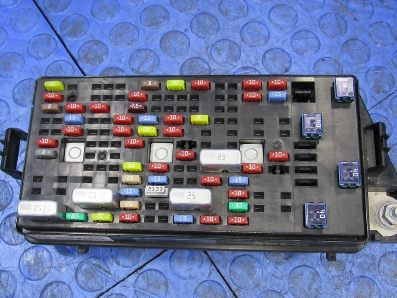 08-11 Cadillac DTS Buick Lucerne Cabin Under-Seat Fuse Relay Box 13697