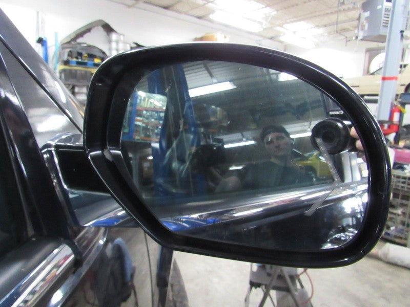 09-14 Escalade Right RH Passenger Side Power Door Mirror Black 41