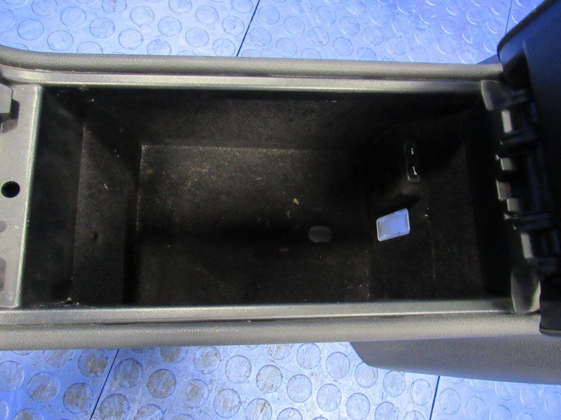 05-11 Mercedes-Benz SLK R171 Center Console Lid Arm Rest Assembly OEM 