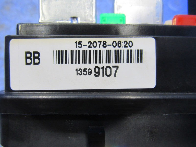 08-11 Cadillac DTS Buick Lucerne Cabin Under-Seat Fuse Relay Box 13599