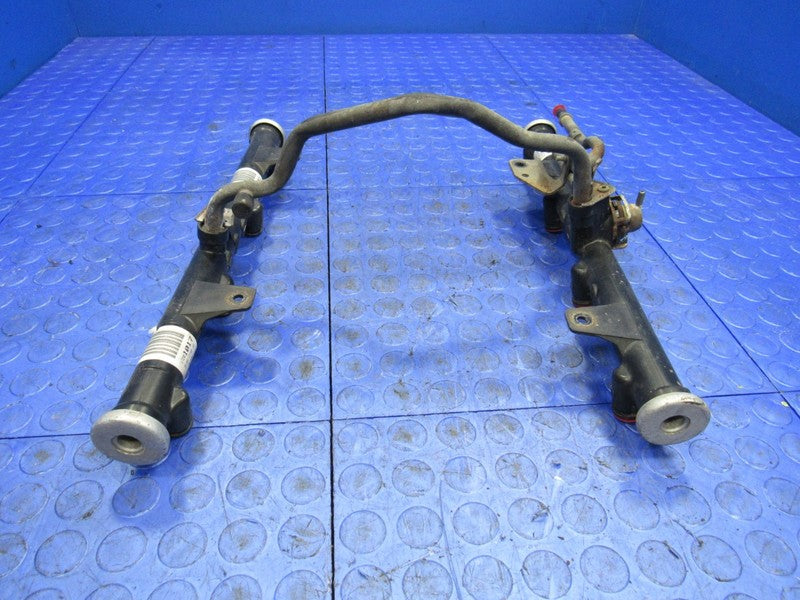 99-04 Chevy GMC 4.8 5.3 6.0L LQ4 LQ9 LM7 LR4 Return Style Fuel Rail OE