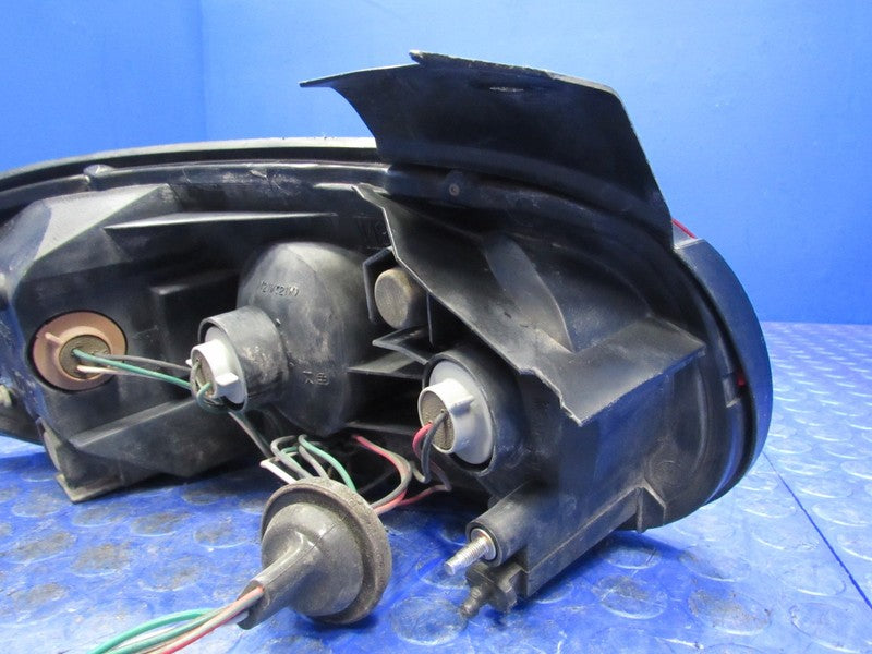 01-05 Mazda Miata MX-5 MX5 NB2 Right RH Passenger Side Taillight Tail 