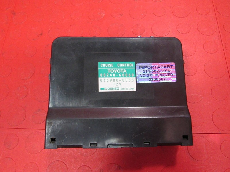 93-97 Toyota Land Cruiser LX450 FJ80 Cruise Control Module 88240-60060