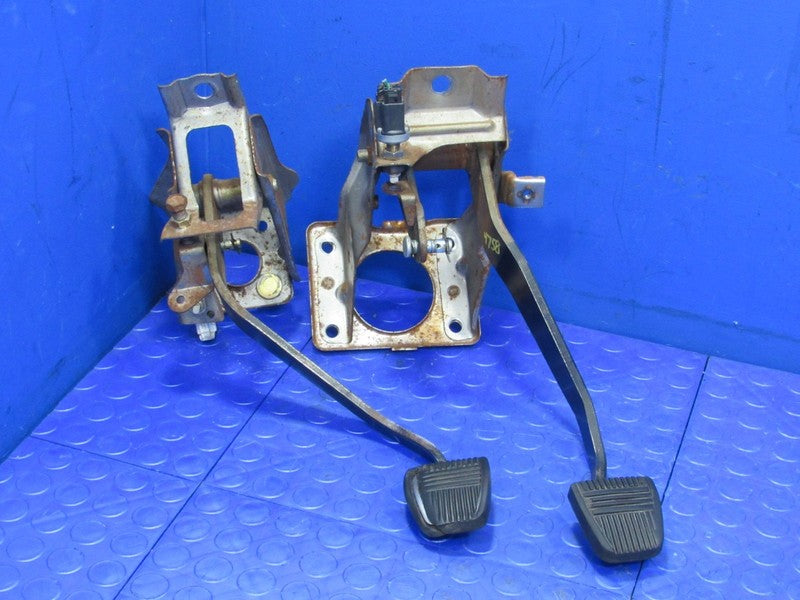 96-02 Toyota Tacoma 4Runner Manual MT Clutch Brake Pedal Set Assembly 