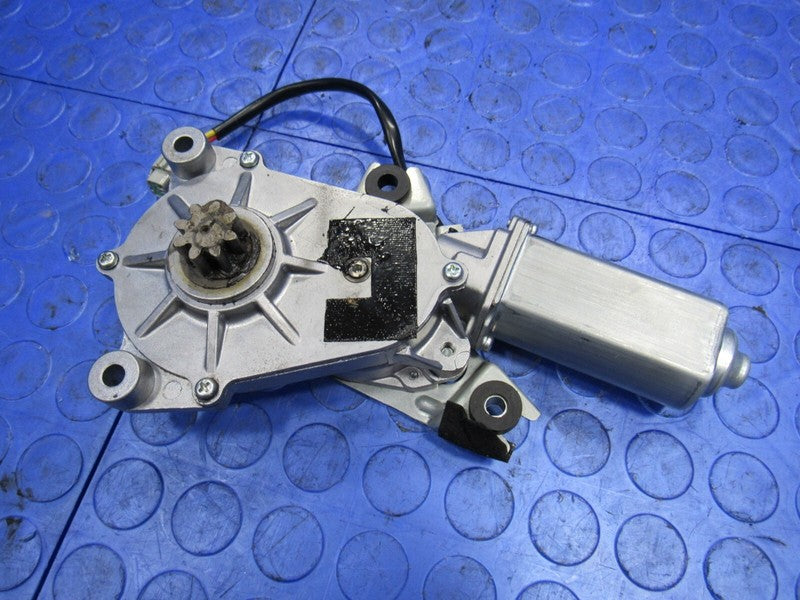 04-09 Nissan 350Z Convertible Soft Top Lift Motor Assembly OEM 2956