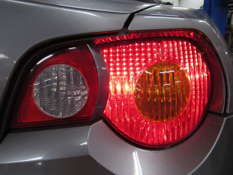 03-05 BMW Z4 Right RH Passenger Side Taillight Tail Light Lamp
