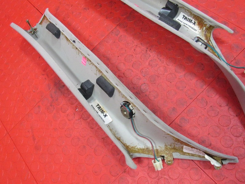 05-06 Escalade Platinum A Pillar Molding Panel Cloth Covered W/ Tweete