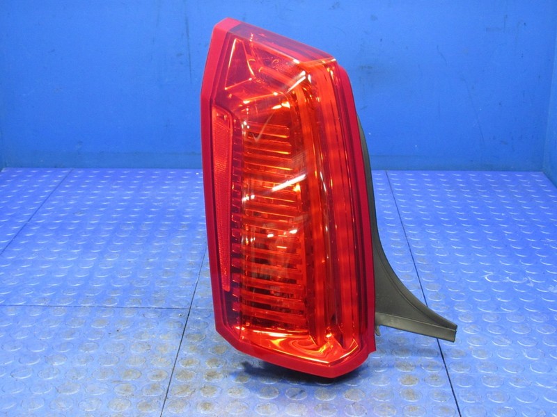 14-19 Cadillac CTS Sedan Left Driver LED Taillight Tail Light Lamp OEM