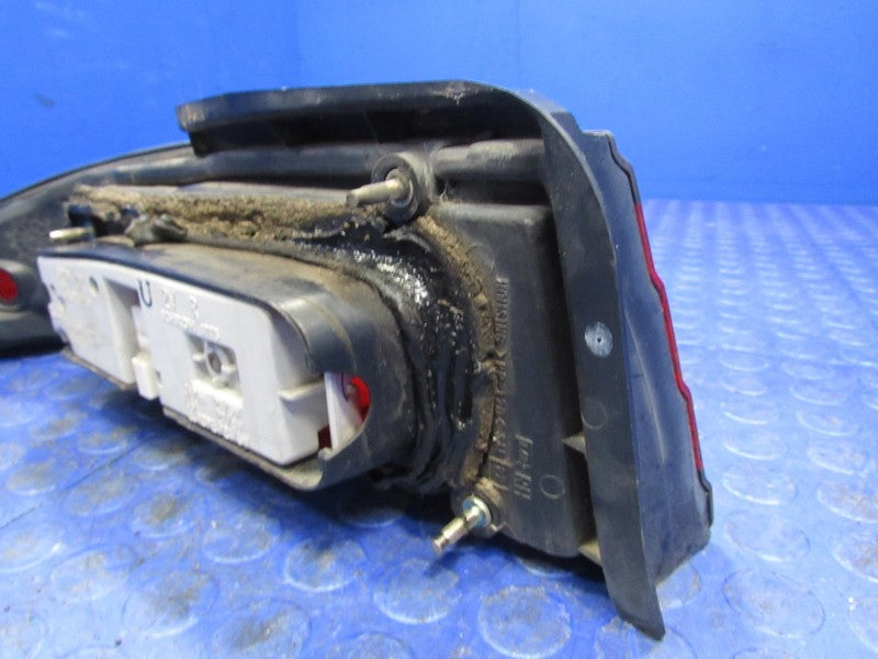 97-98 Nissan 240sx S14 Right RH Rear Taillight Tail Light Lamp CRACKED