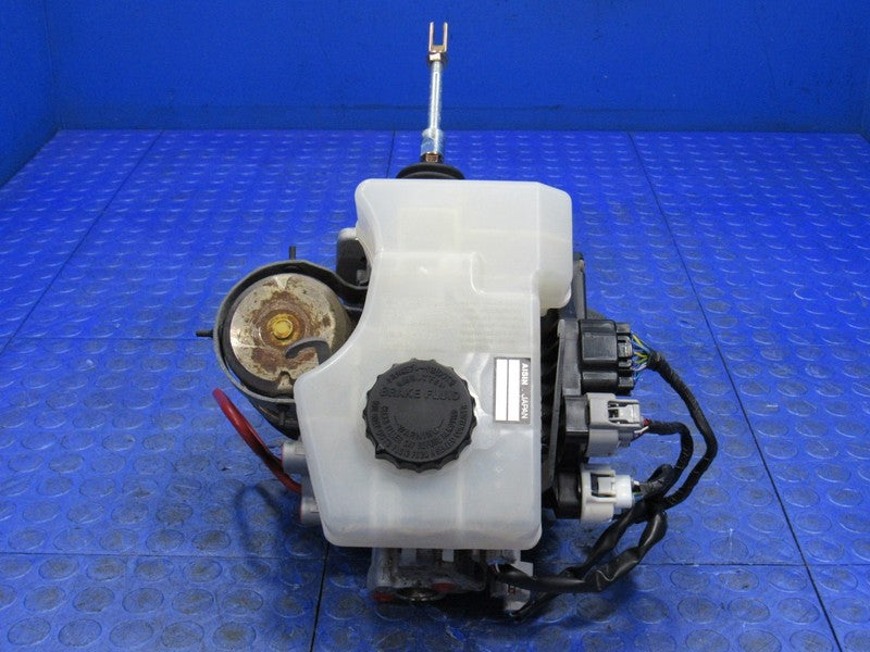03-05 Toyota 4Runner GX470 ABS Anti-Lock Brake Pump Booster Master Cyl
