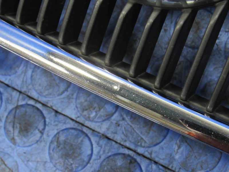05-07 Buick LaCrosse Allure Front Upper Center Radiator Grille Grill E