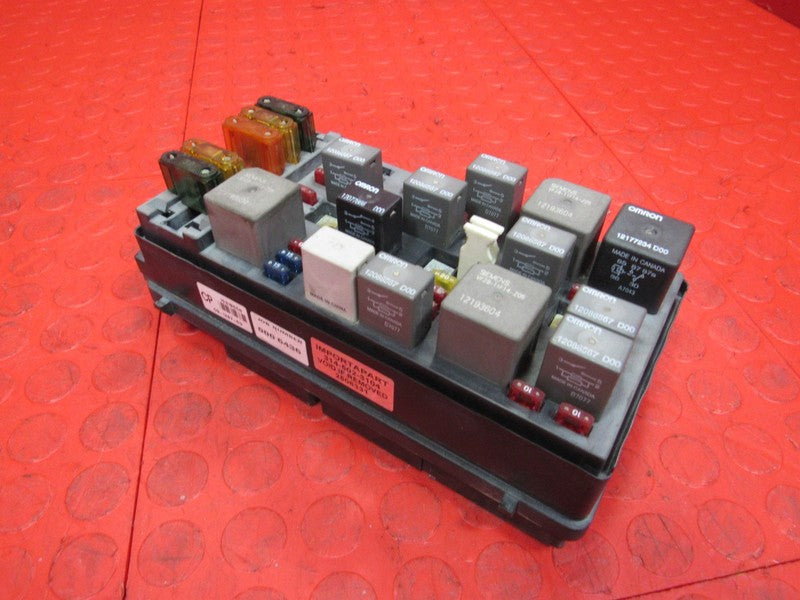 97-98 Chevrolet Corvette C5 Under-Dash Fuse Relay Box Block Center 153