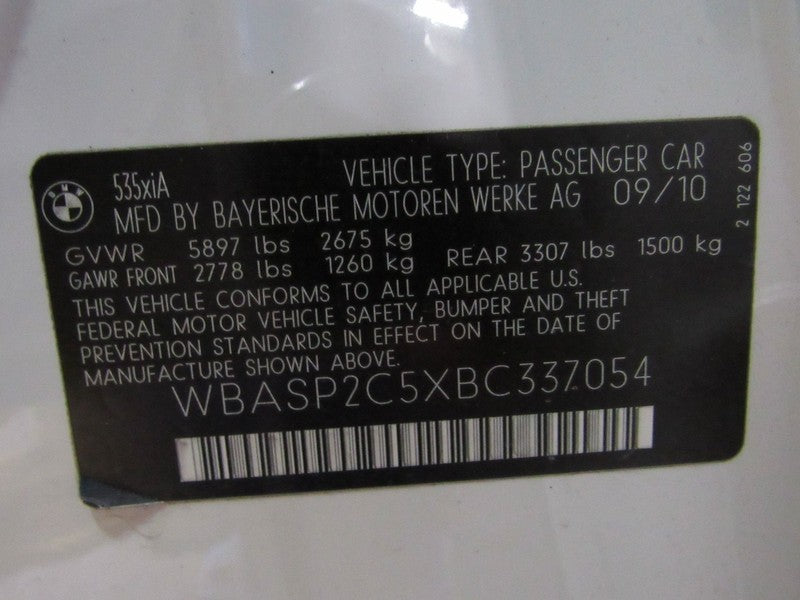 10-13 BMW 535 550 GT Right RH Passenger Side Outer Taillight Tail Ligh