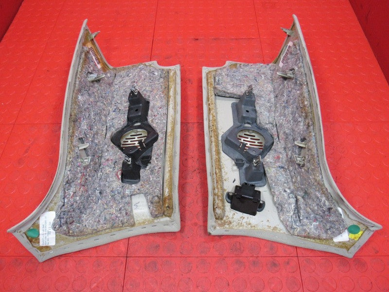 05-06 Escalade Platinum Rear D Pillar Molding Panel Cloth Covered 6093