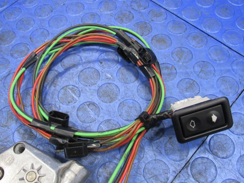 99-02 BMW Z3 M Coupe Sunroof Moonroof Drive Motor W/ Harness & Switch 