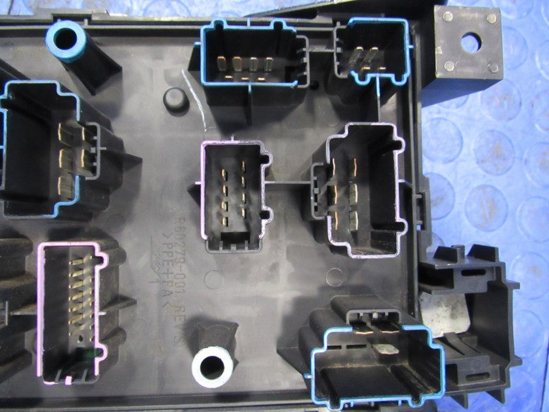 03-05 Ford F250 F350 Super Duty Excursion Under Dash Fuse Box 3C7T-14A