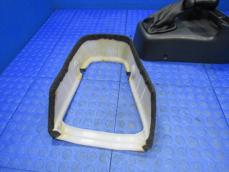 99-01 Honda CRV CR-V 5MT Manual Shifter Bezel Assembly 83401-S10-A01ZB
